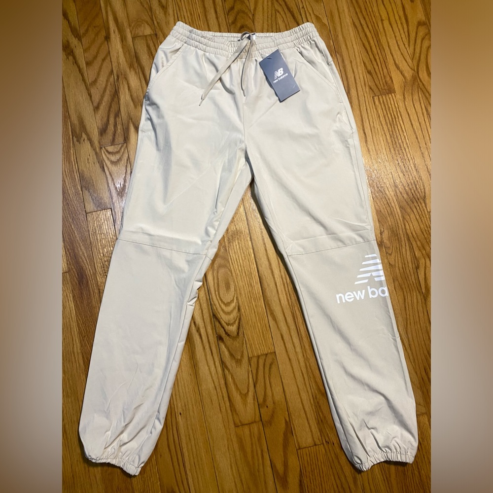 NEW BALANCE  4-Way Stretch Pants W Zip Back Pocket Men’s Sz M New Beige …